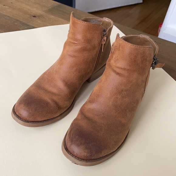 Brown ankle boots - Picture 2 of 12